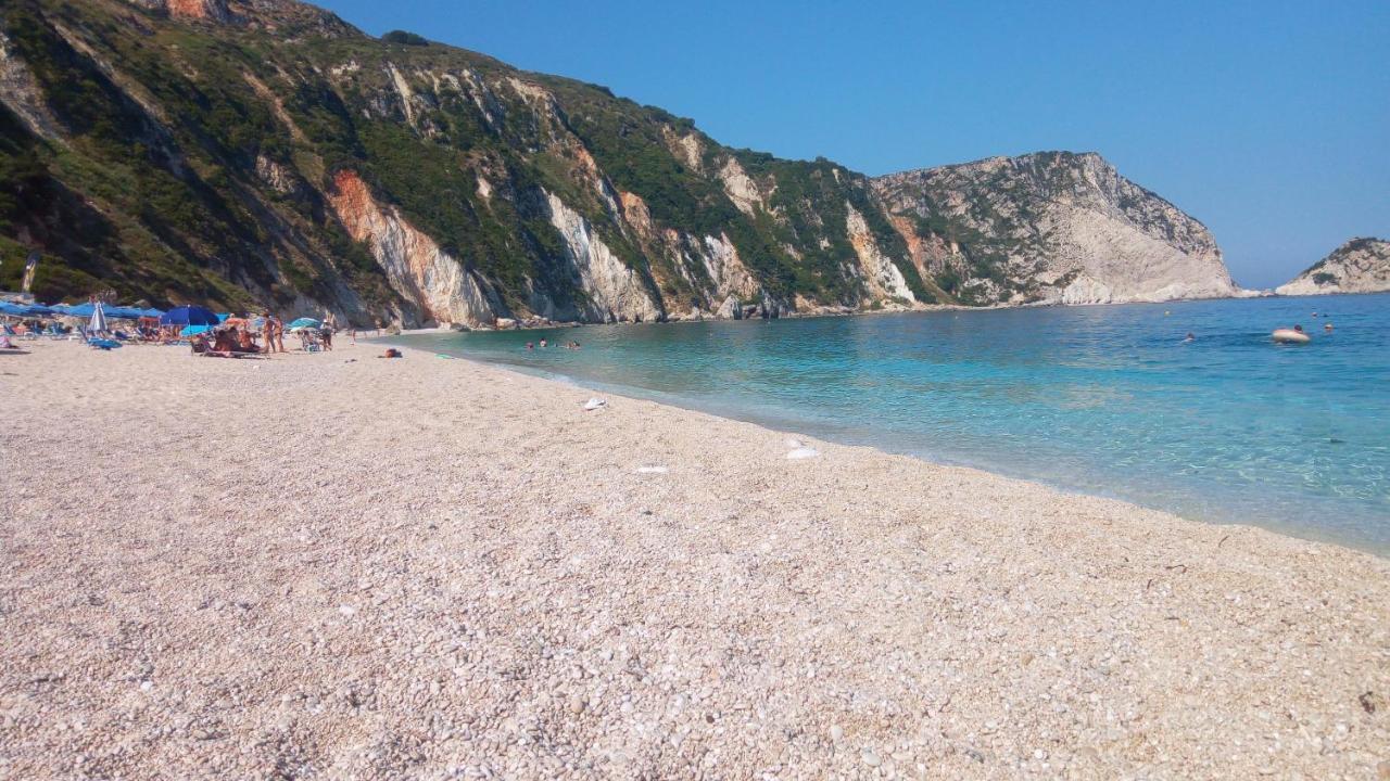 Ponderosa Villa Lixouri Bagian luar foto