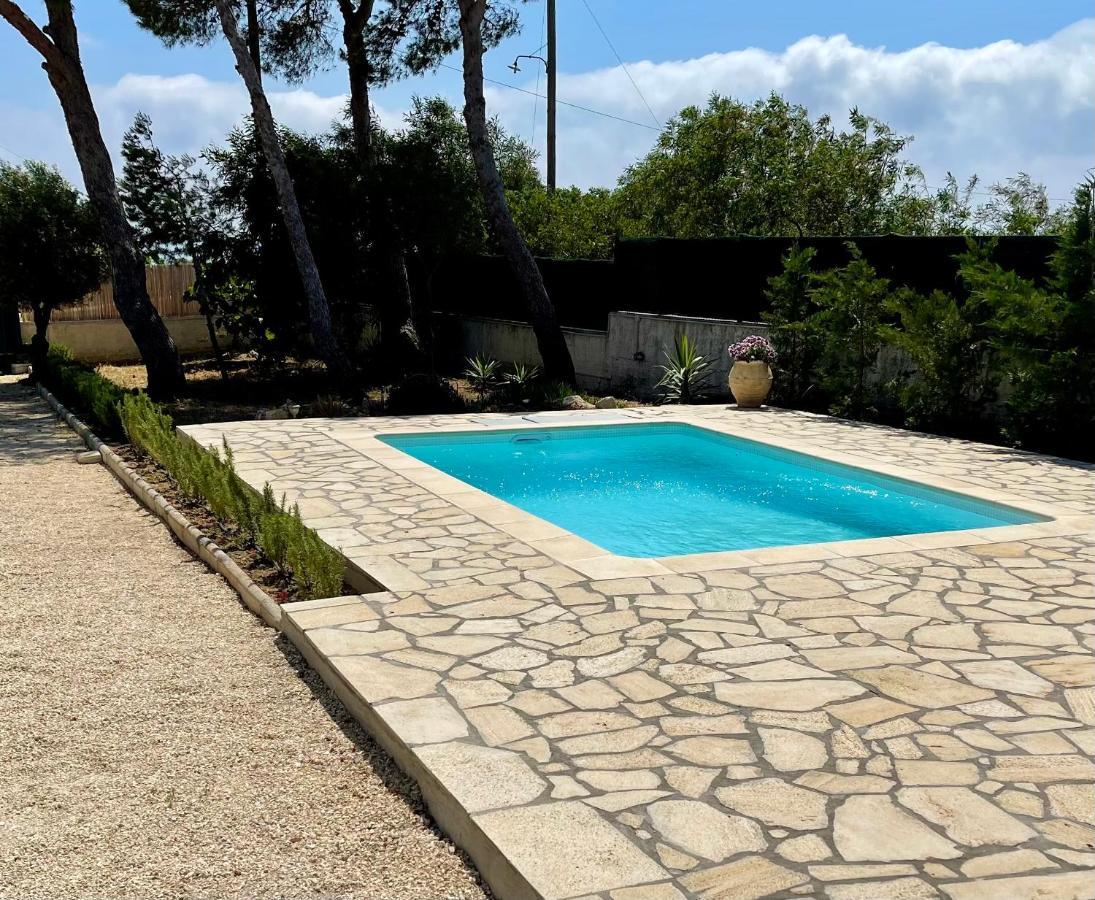 Ponderosa Villa Lixouri Bagian luar foto