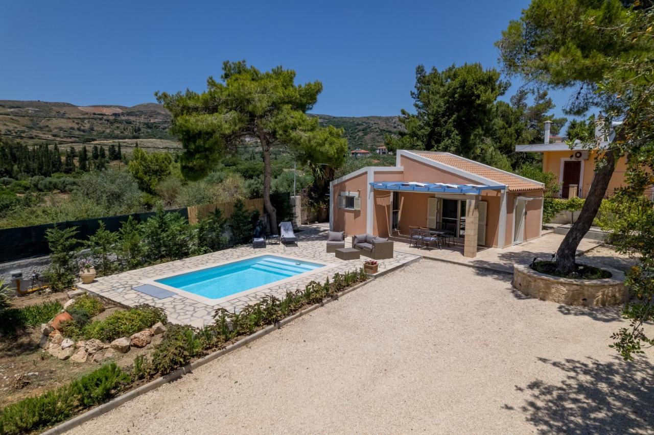 Ponderosa Villa Lixouri Bagian luar foto