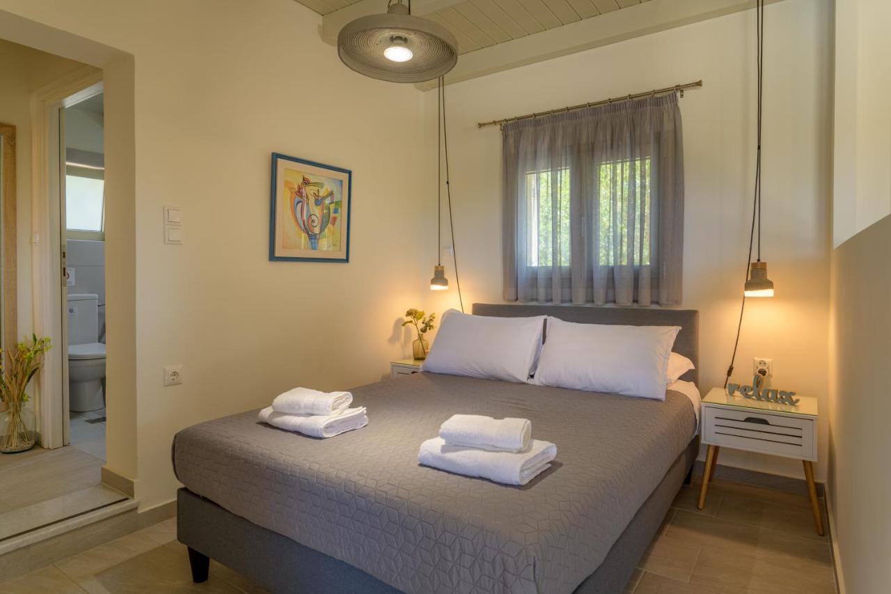 Ponderosa Villa Lixouri Bagian luar foto