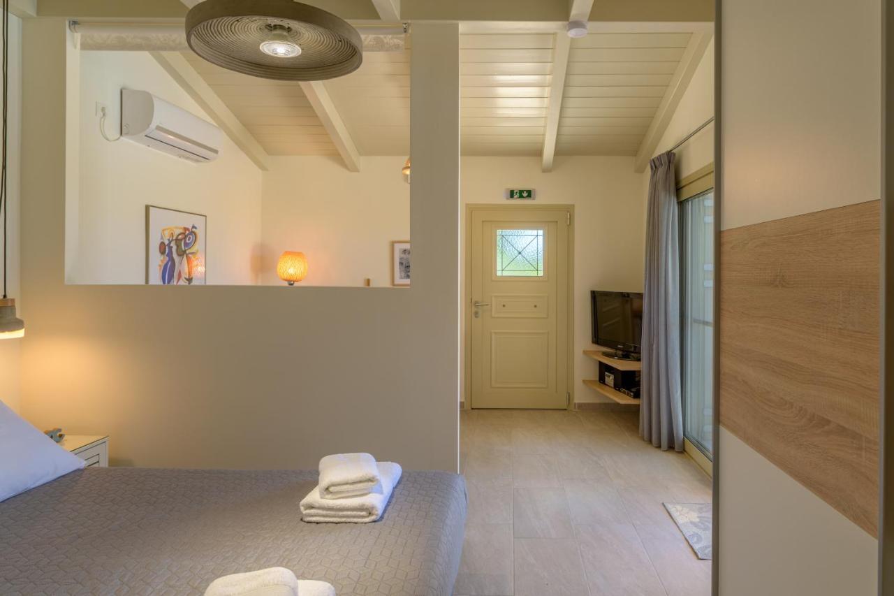Ponderosa Villa Lixouri Bagian luar foto