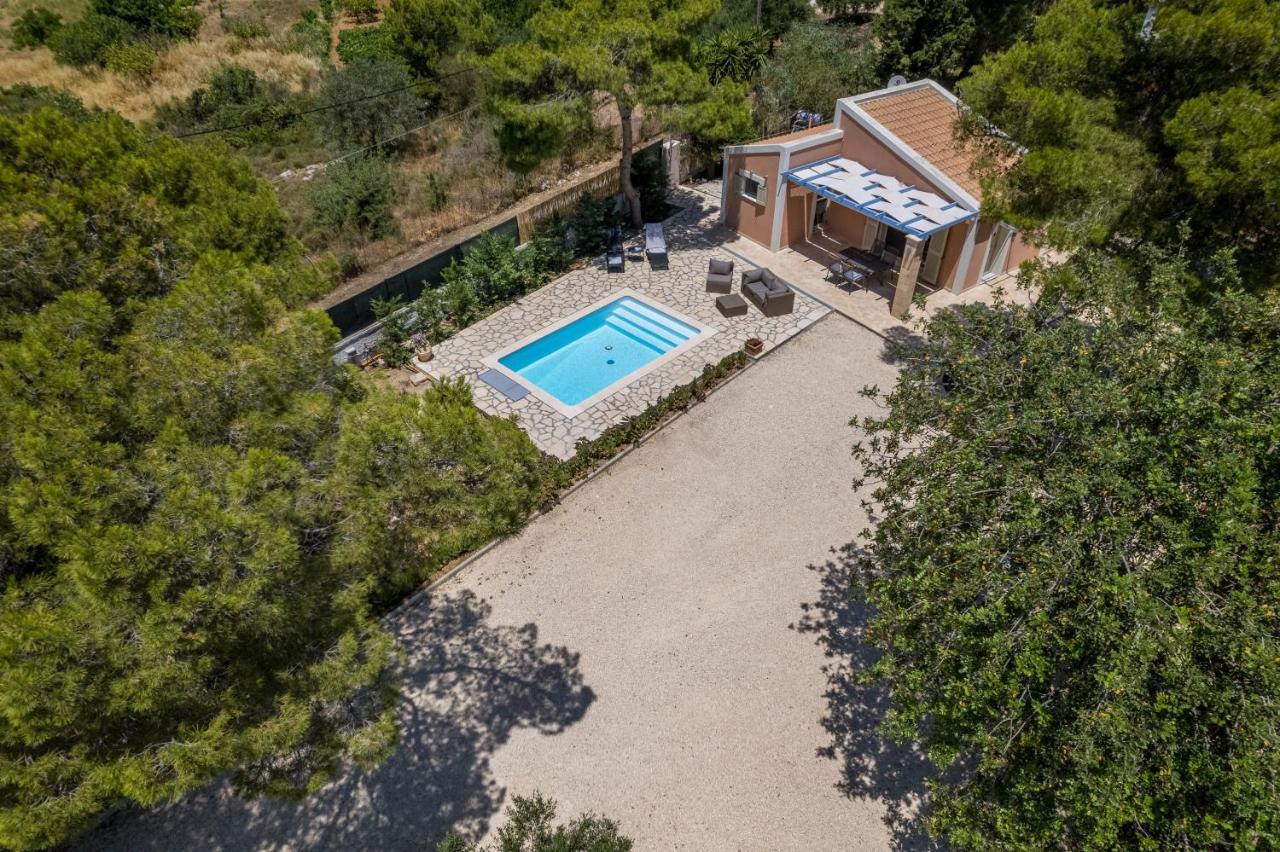 Ponderosa Villa Lixouri Bagian luar foto