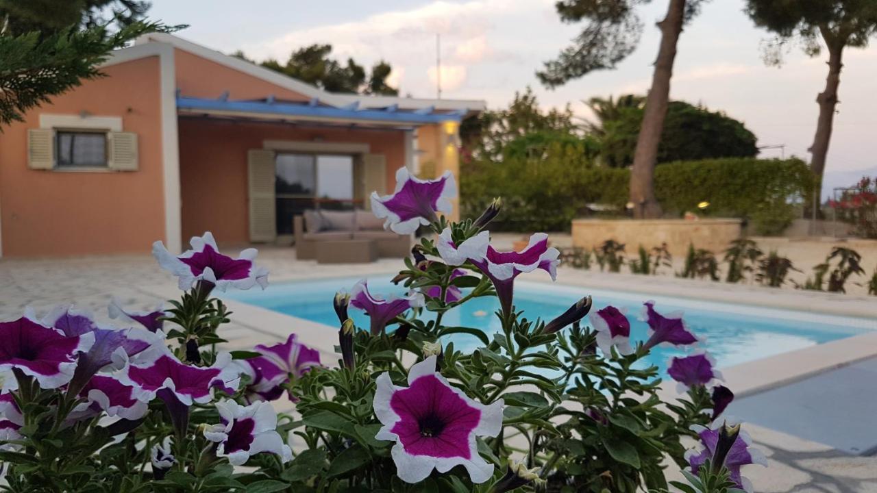 Ponderosa Villa Lixouri Bagian luar foto